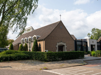 Kerk zijaanzicht 3